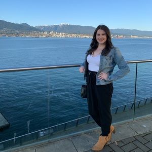 Meet your Posher, Sarah